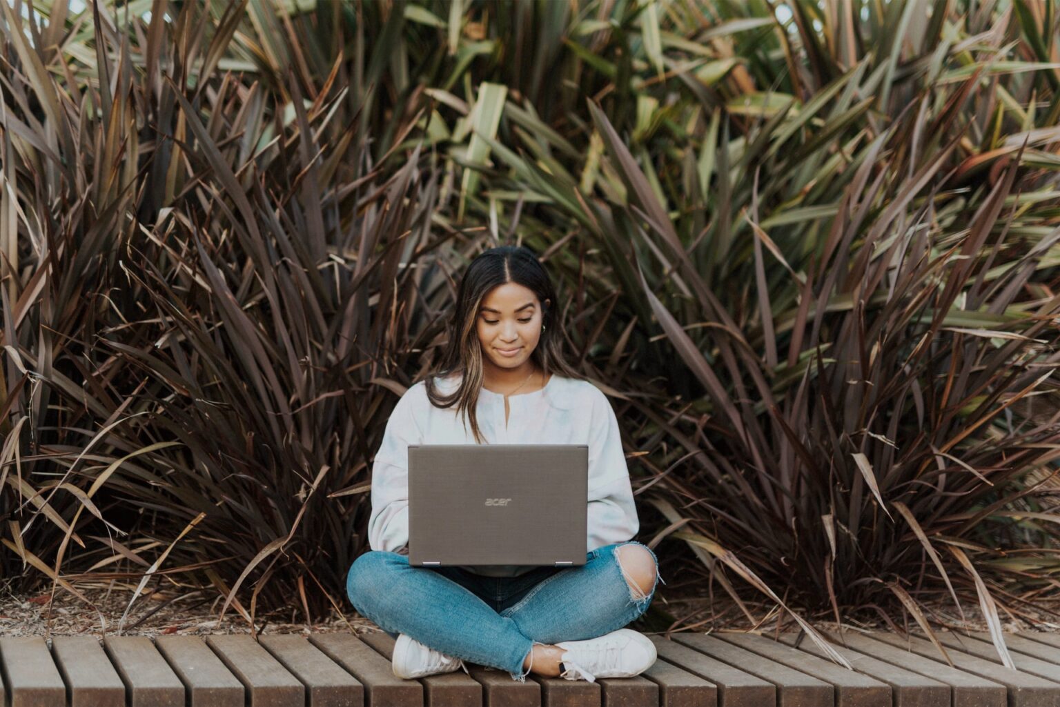 how-to-make-your-college-application-stand-out-beta-bowl