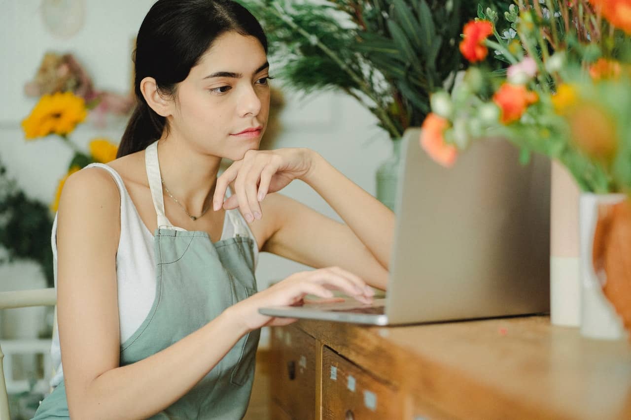 young teenager working on a social media marketing campaign